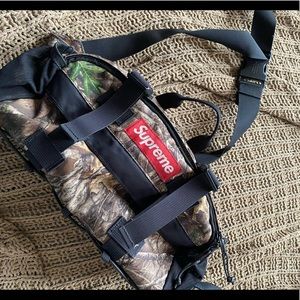 Supreme Cross Bag